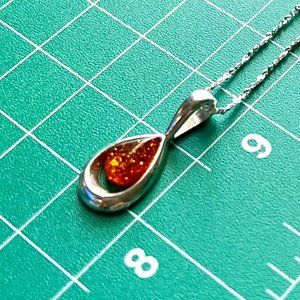 New Gemstone/925 Sterling Silver Cut Out Pear Amber Pendant Necklace Gift Box